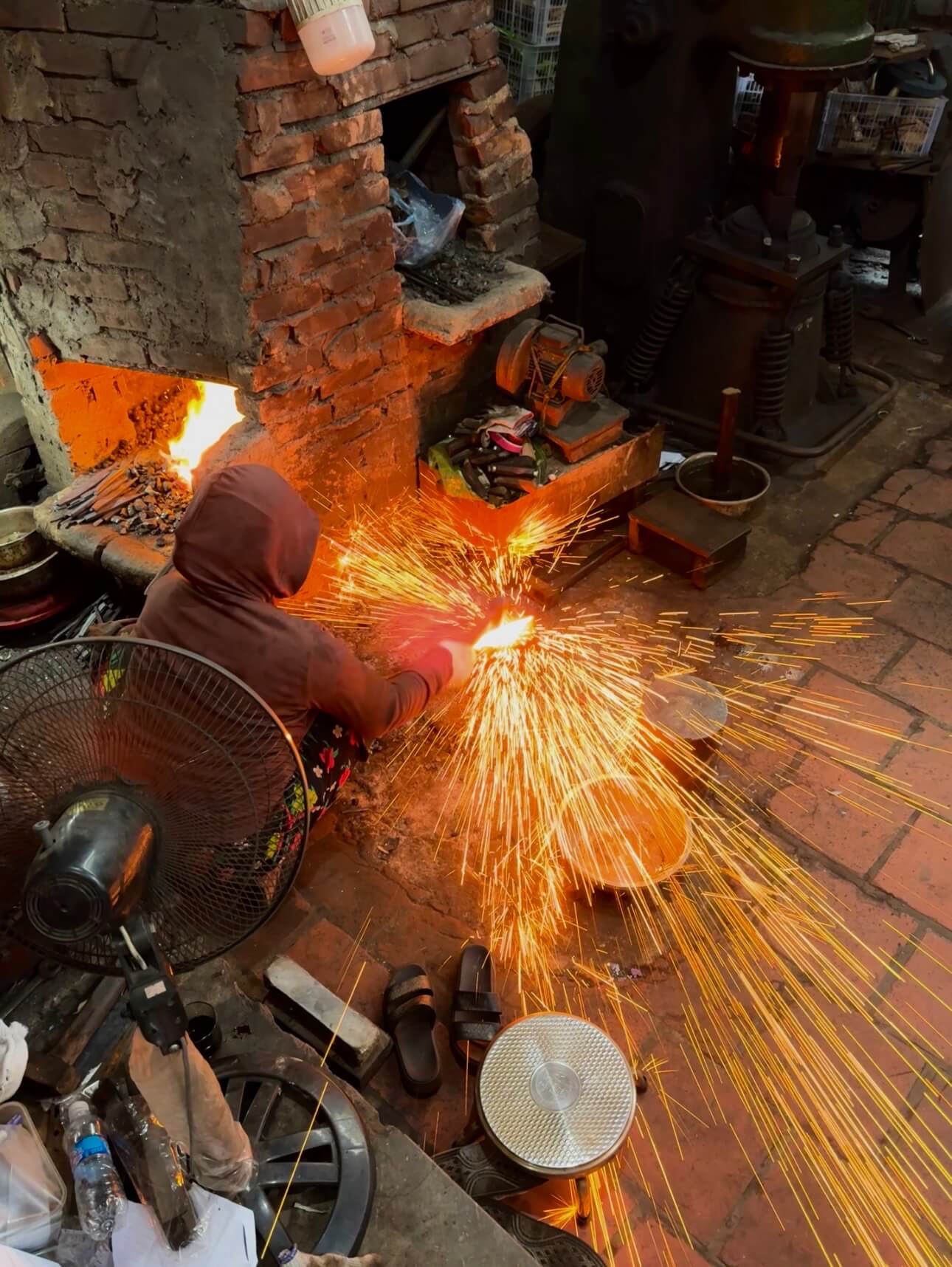 Forge in Fire – Knife Making Workshop in Da Sy Village